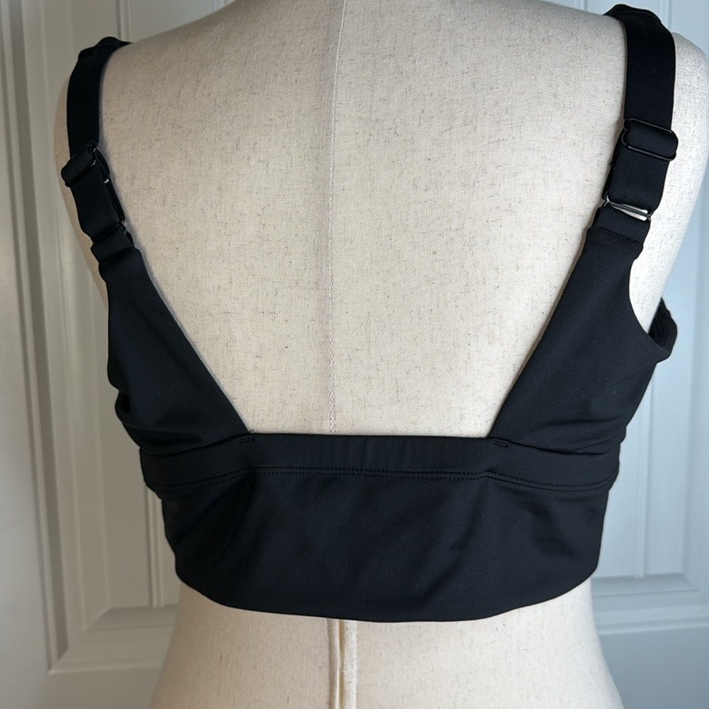Nike Women's Essential Scoop Neck Plus Size Midkini Swim Top Sz 1X NWOT - Picture 6 of 13